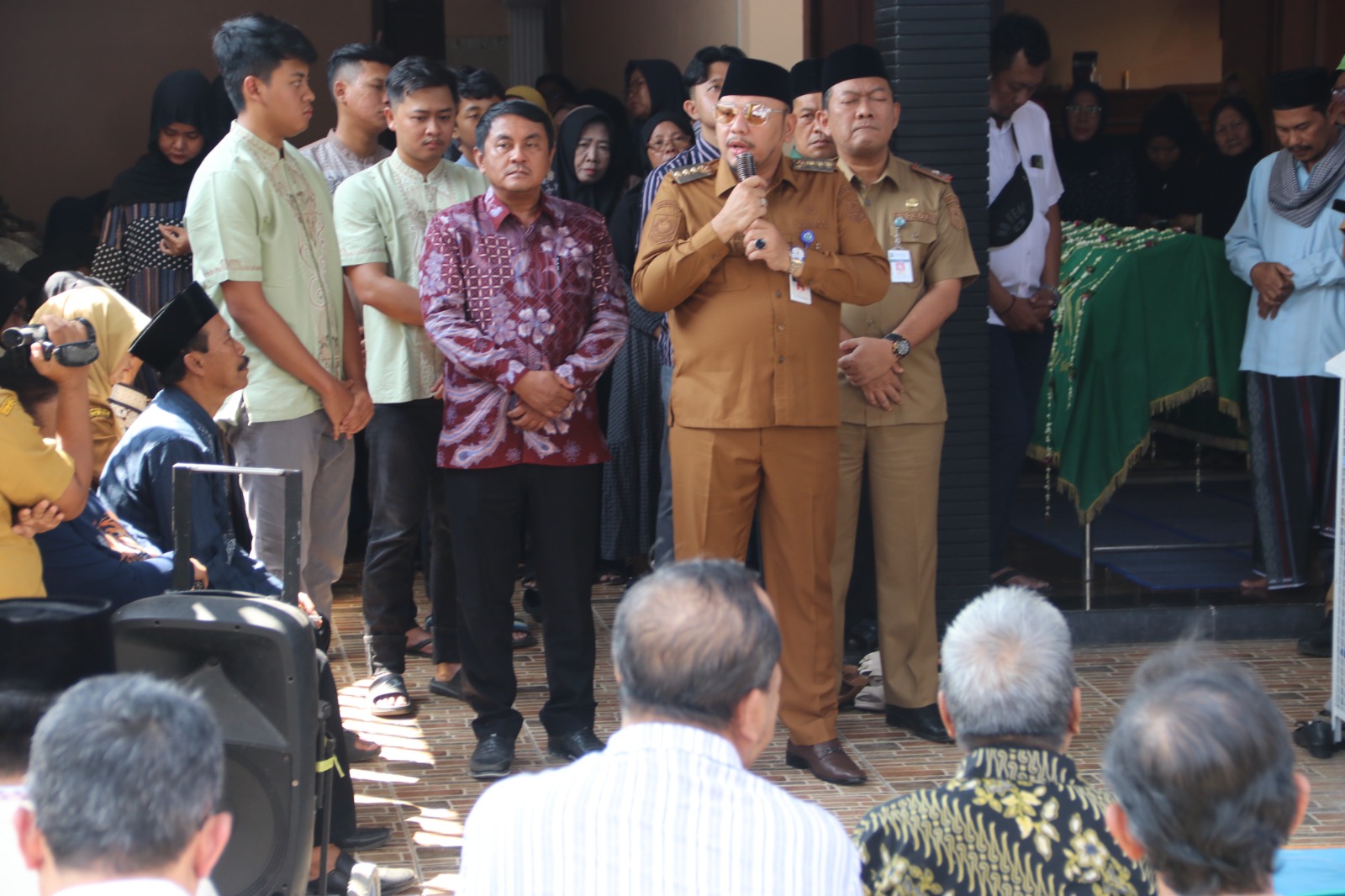 Melepas Alm. Budi Hartono, Wali Kota Tegal Sampaikan Apresiasi atas Pengabdian