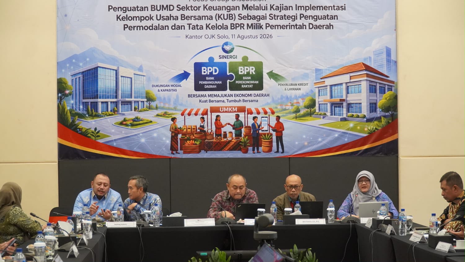 OJK Bersama Kepala Daerah Bahas Penguatan BUMD Sektor Keuangan